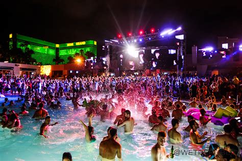 night pool party vegas tonight